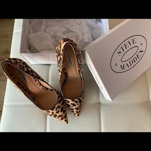 BRAND NEW, Steve Madden Leopard Pumps! (Size 11)